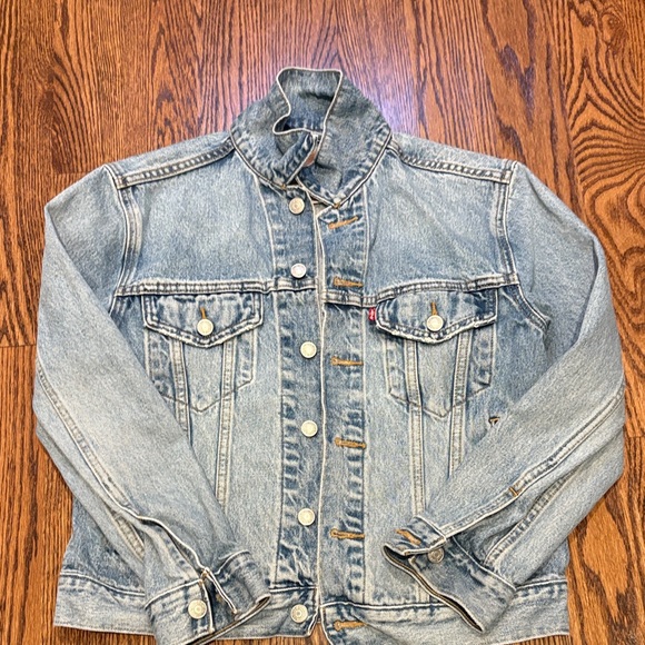 Levi's Jackets & Blazers - Levi’s Denim Jacket